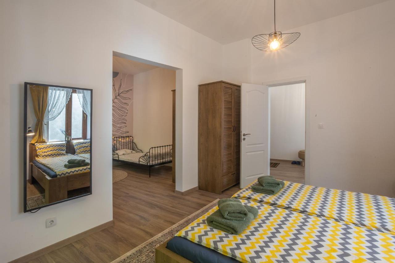 Linden House - A Lovely Apartment In Central Varna Exterior foto