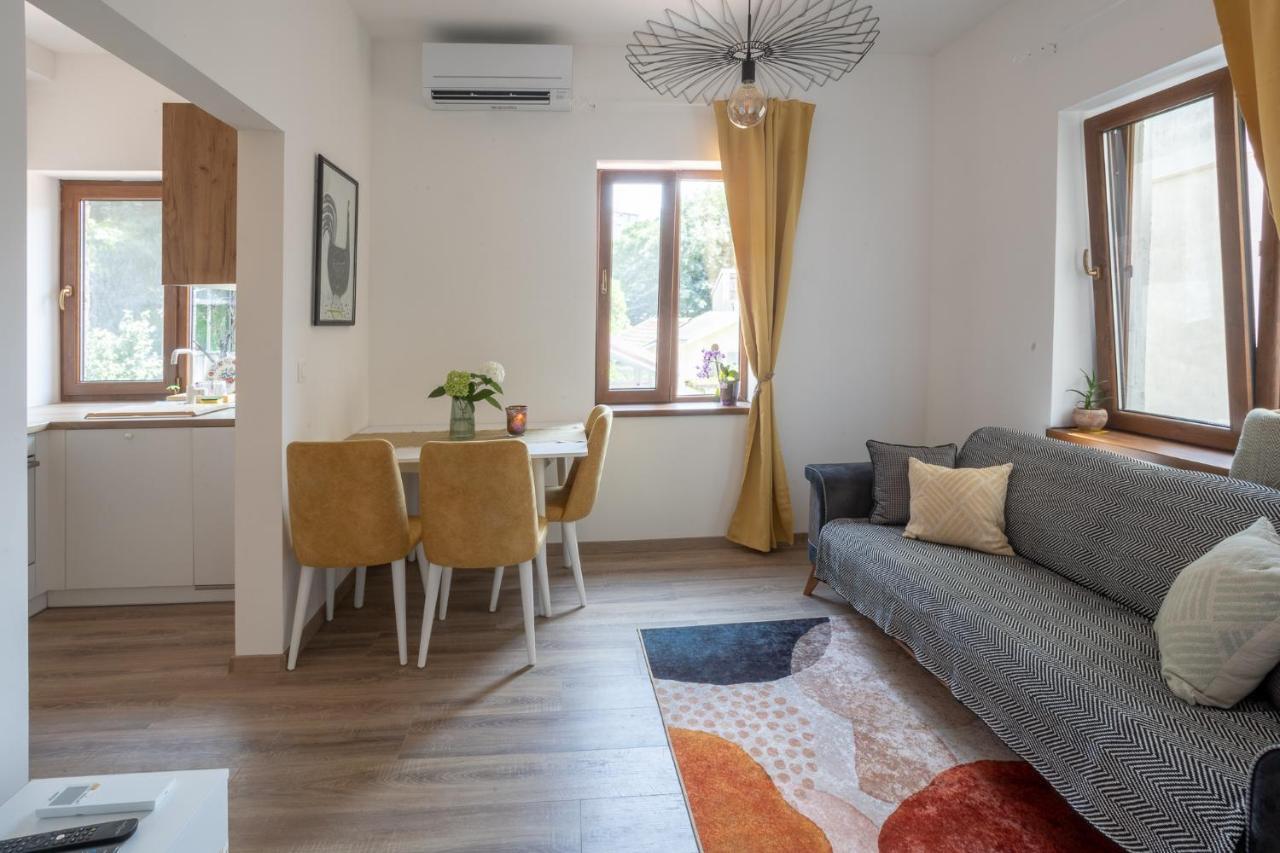 Linden House - A Lovely Apartment In Central Varna Exterior foto