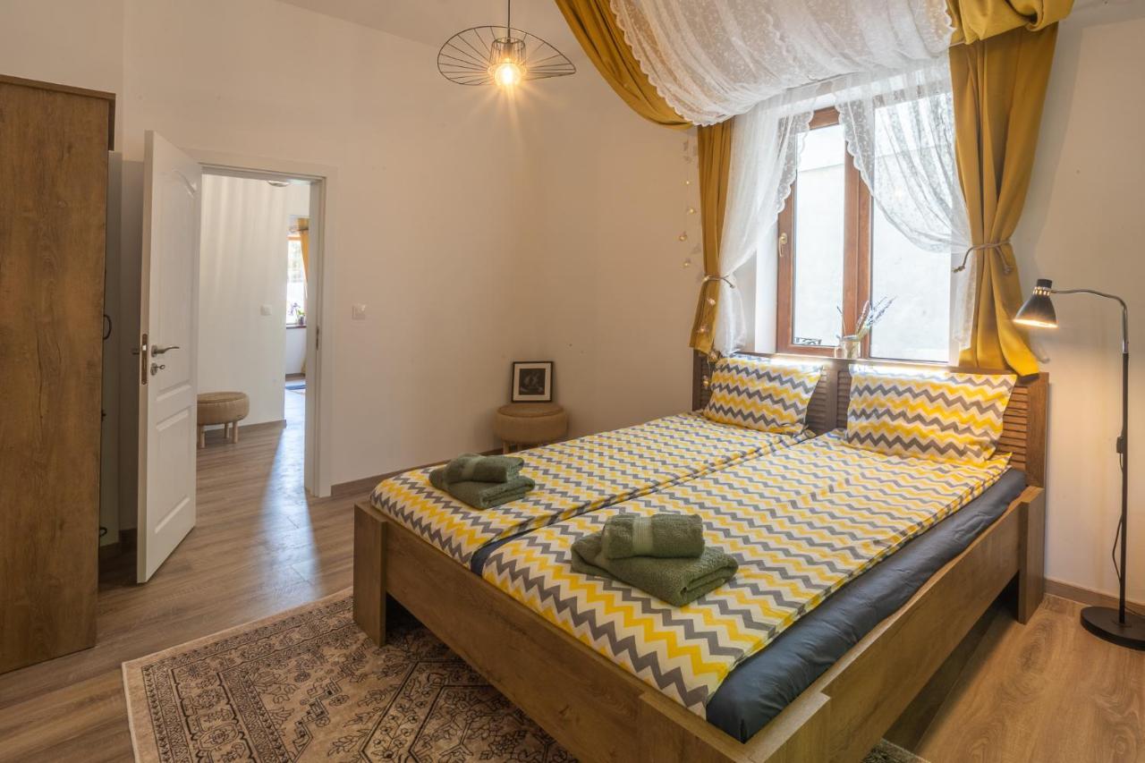 Linden House - A Lovely Apartment In Central Varna Exterior foto