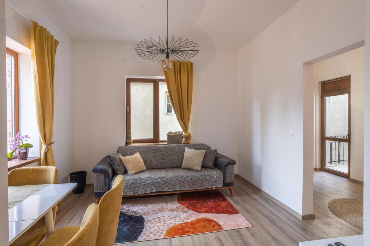 Linden House - A Lovely Apartment In Central Varna Exterior foto